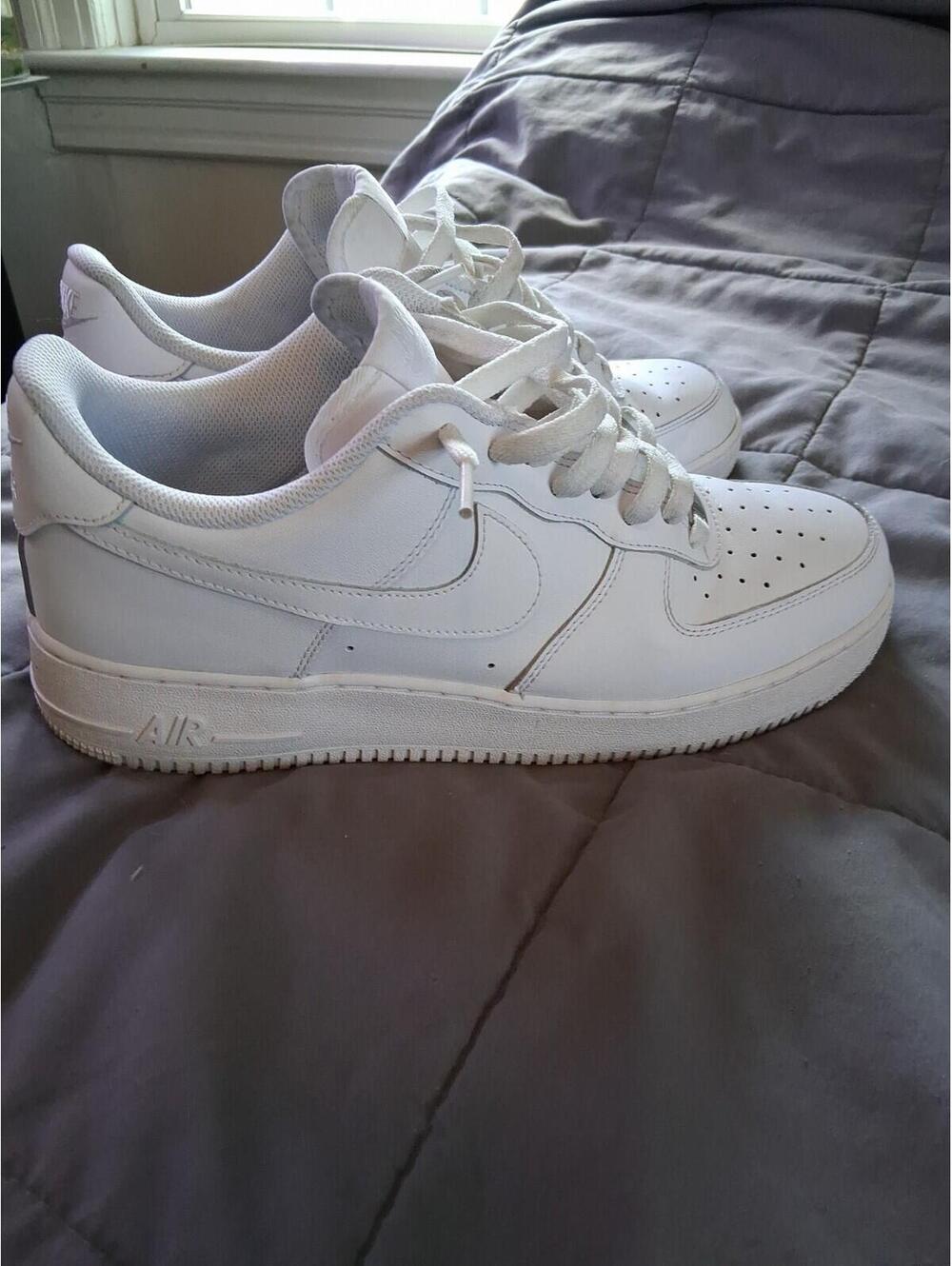 Nike Air Force 1 '07 Triple White Men's Sneakers White CW2288-111 Size 12